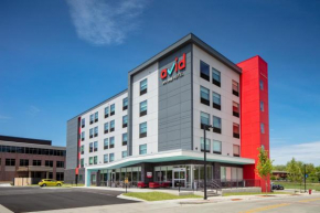 avid hotels - Madison - Monona, an IHG Hotel